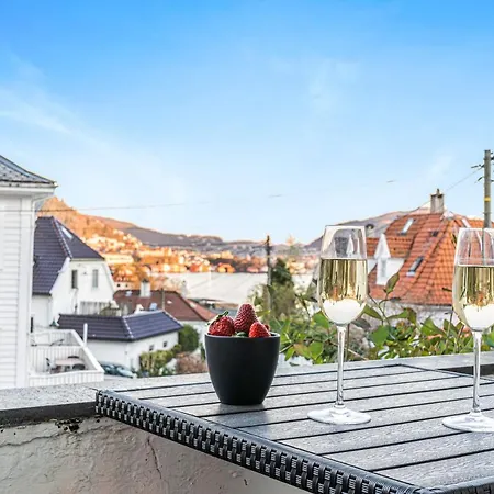 Big W/ A View And Parking برغن