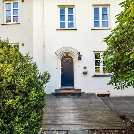 Big W/ A View And Parking *